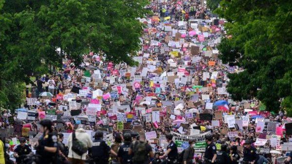 Thousands Rally Across US for Abortion Rights