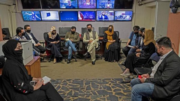 Evacuated Afghan Journalists Left in Limbo in Pakistan