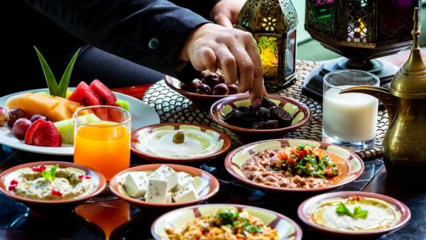 Japanese Enjoy Spirit of Ramadan at Tokyo Mosque