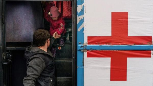 Red Cross Unable to Reach Mariupol in Ukraine, Turns Back