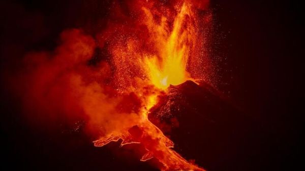 Mount Etna in Italy Spews Ash and Lava Yet Again