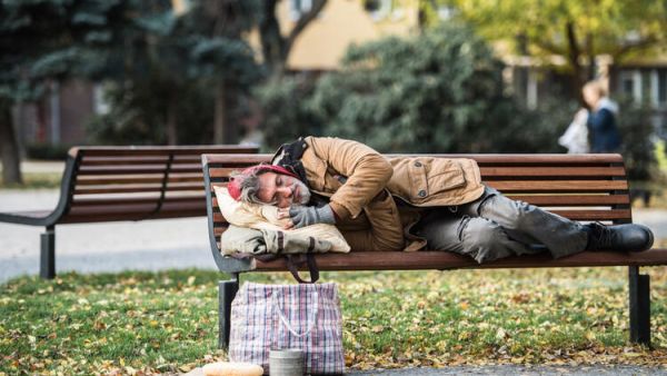 Woman Finds Naked Homeless Man Living in Her Trunk