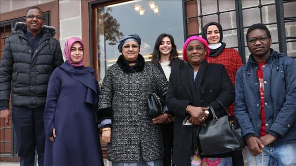 Niger’s First Lady Visits African Culture House in Turkey