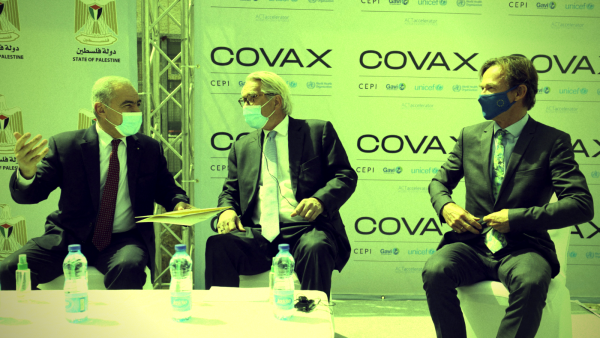 Palestinian Prime minister Mohammad Shtayyeh receiving Corvax vaccines