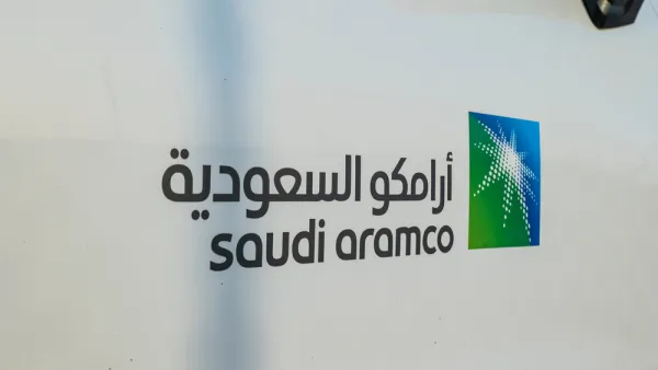 Saudi Aramco To Meet Investors Ahead of Dollar Islamic Bond Sale