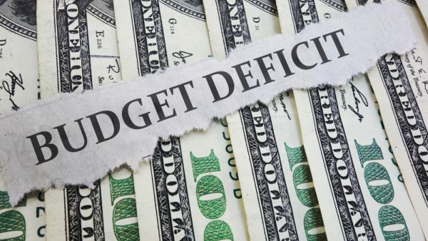 US Budget Deficit Hits Record $1.9 Trillion