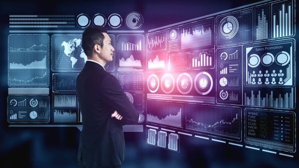 Survey: Majority of UAE's Business Leaders Believe CEOs Should be Tech-Savvy