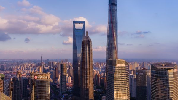 China Prohibits Construction of Tallest Skyscrapers Over Safety Concerns