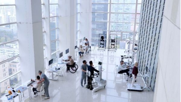 Saudi VC Invests in Chinese Medical Robot Startup