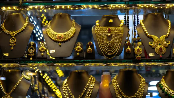 Gold Prices in Dubai Today: 24K Remains Trading at Dh215 Per Gram