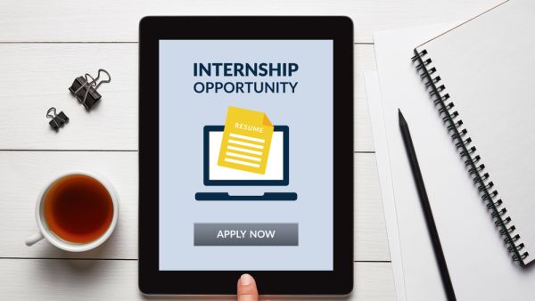 You Can Earn Over $7,000 for a Paid Internship in This UAE-Based Company