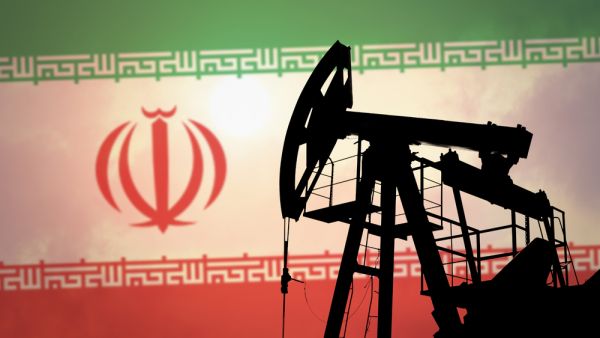 Iran: New Oilfield to Add 22.2 Billion Barrels Only to Reserves