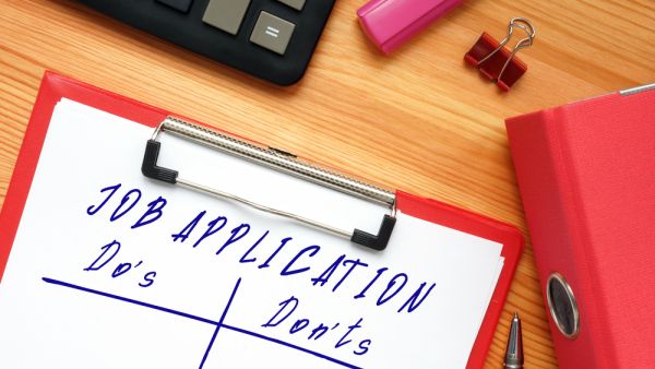 'Hi Dears', And Other Mistakes You Should Avoid In Your Job Applications