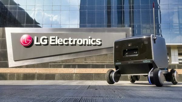 LG Electronics Reveals New Indoor-Outdoor Delivery Robot