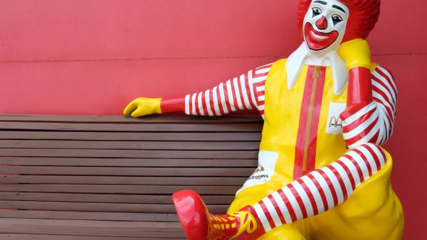 China: Fast Food Chains Ramp Up Contactless Pickup Services Due to Coronavirus