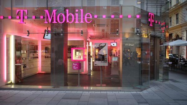 US: Judge Approves T-Mobile's $26 Billion Merger With Its Rival Sprint