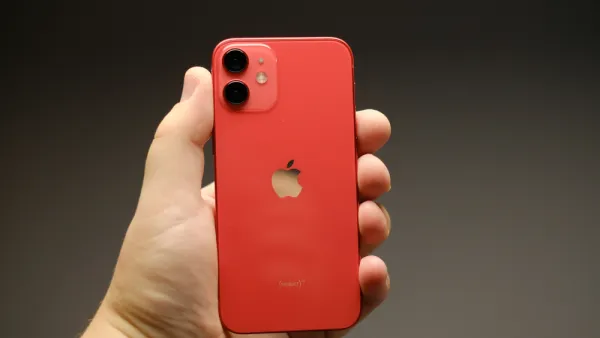 Apple Mulls Discontinuing iPhone 12 mini in Q2 2021