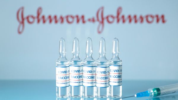 UK: One-Jab COVID Vaccine Set to Be Approved Within Days