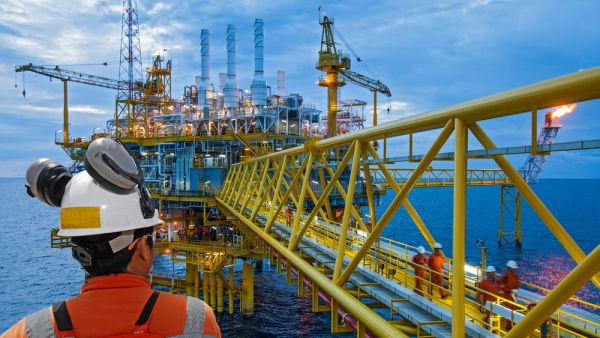 Mubadala Acquires Petrobras Refinery for $1.65 Billion