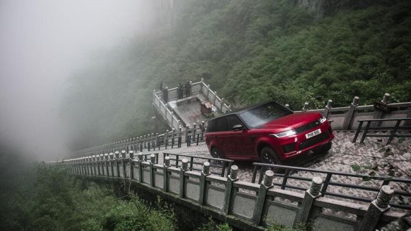 Land Rover Celebrates One Millionth Sale of the Range Rover Sport 