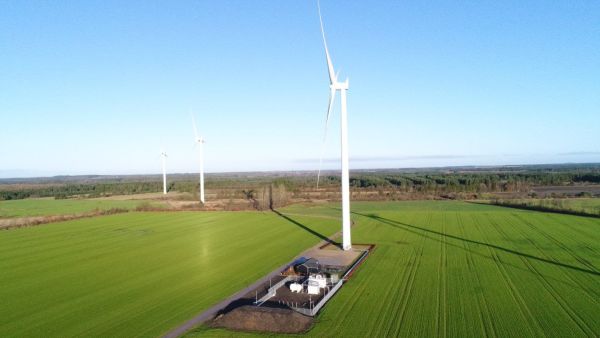 Green hydrogen from renewable sources is a 100% sustainable, storable, transportable and versatile fuel. Siemens Gamesa Powers Carbon-Free Future With Green Hydrogen, Crucial To Decarbonizing Polluting Industries