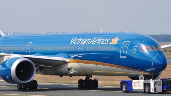 Vietnam Suspends All Inbound Commercial Flights Over New Virus Cases