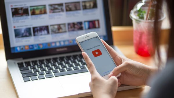 YouTube Mulls Venturing into NFTs