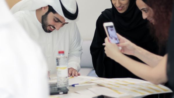 خلال الحدث