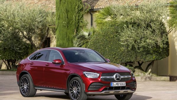 تتميز سيارة GLC كوبيه بمظهرها الديناميكي وأناقة خطوطها.