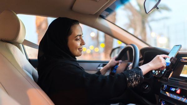 تندرج الخاصية المتاحة حصرياً في السعودية ضمن حملة "مساركِ" وهي مصممة لمنح الشريكات السائقات في المملكة فرصة تفضيل الراكبات الإناث