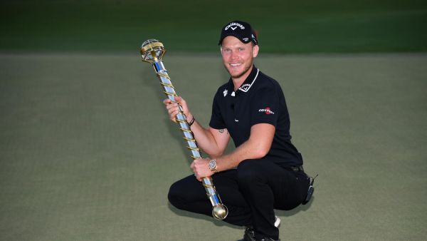 Danny Willett with the 2018 DP World Tour Championship trophy