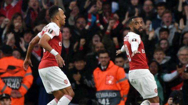 آرسنال على أعتاب بلوغ النهائي