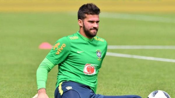 آليسون بيكر