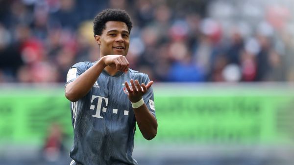 غنابري يحتفل بهدفه