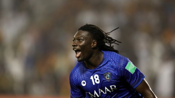 Former Swansea City striker Bafetimbi Gomis got the winning goal as Al-Hilal beat Esperance de Tunis in Qatar.