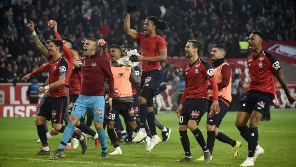 لاعبو ليل يحتفلون بالنصر الكبير