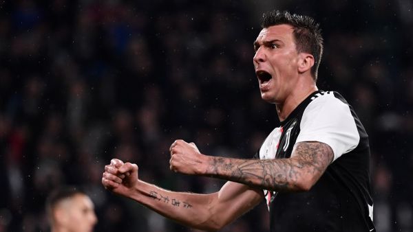  The Croatian striker, who did not get a summer move, could be on his way to link up with a former Bianconeri team-mate 