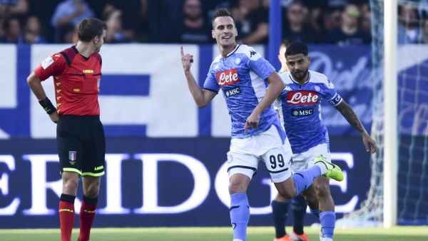 ميليك يحتفل بهدفه