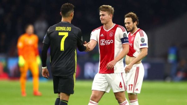 دي ليخت في طريقه لمزاملة كريستيانو رونالدو في يوفنتوس