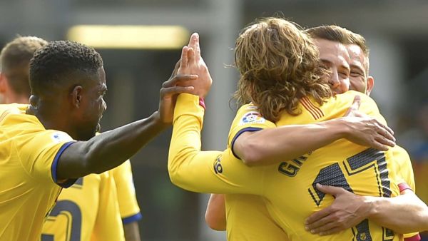 برشلونة يعتلي صدارة الترتيب مؤقتاً