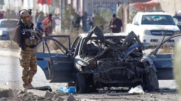 At least seven people were killed and seven wounded when a car bomb detonated during Kabul's busy morning rush hour on November 13, an interior ministry spokesman said. (STR / AFP)
