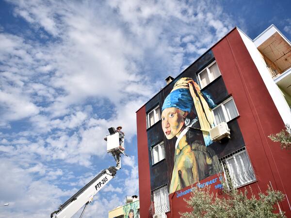 Art by Turkish Artist Nazife Bilgin Hazar. (Twitter/ @doganburak29)