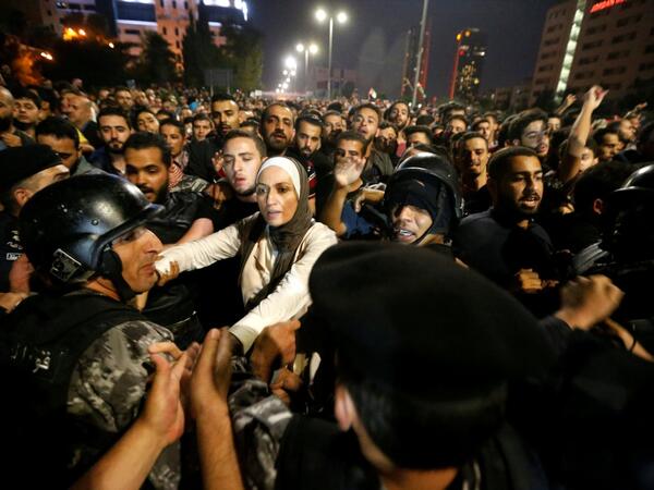Jordan sees largest anti-government protests in years over tax increases /Twitter