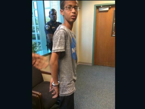 Texas student arrested for homemade clock