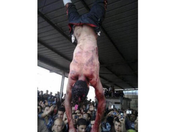 Vigilantes take the law into their own hands and hang a man who was believed to be a thief