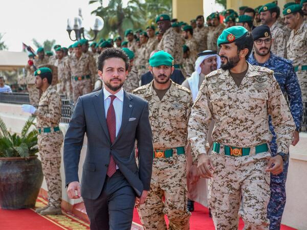 Crown Prince Al Hussein bin Abdullah II and Bahrain Royal Guard Commander Major Gen. Sheikh Nasser bin Hamad Al Khalifa attend a military drill by the Bahrain Royal Guard Units and took part un some of it.
(Twitter/@RHCJO)