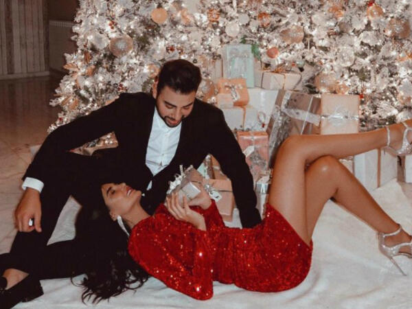 Their first Christmas together, featuring stunning polished sparkling Christmas trees.