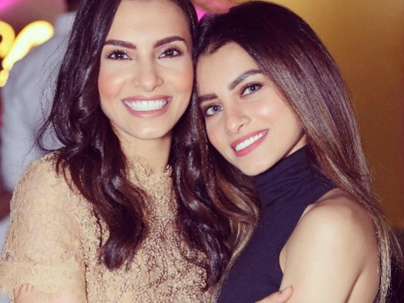 Source carmensoliman InstagramCarmen and her sister Farah are like twins Source carmensoliman Instagram