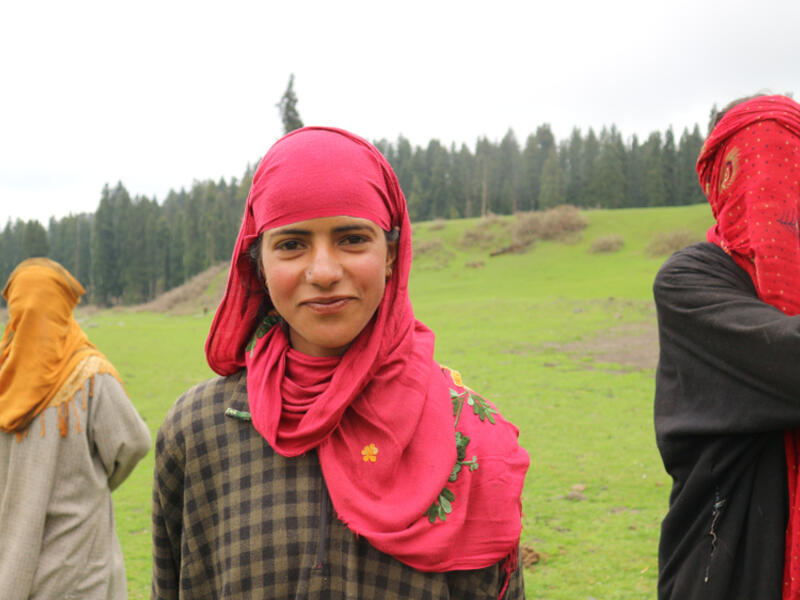 Kashmiri Women (Shutterstock) Kashmiri Women (Shutterstock)