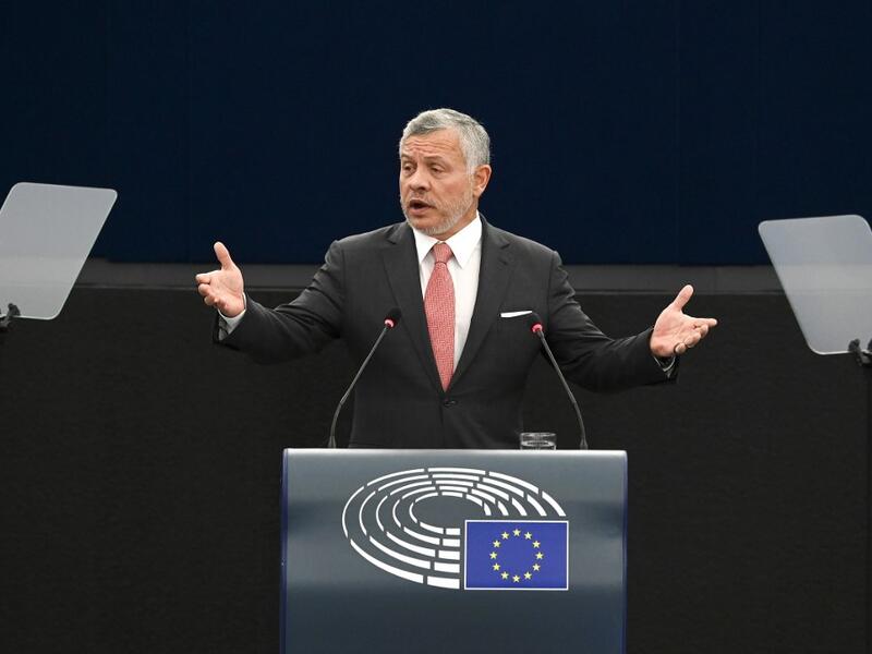 Jordanian King Abdullah II gestures as he delivers a speech at the European Parliament, on January 15, 2020, in Strasbourg, eastern France. Frederick FLORIN / AFP